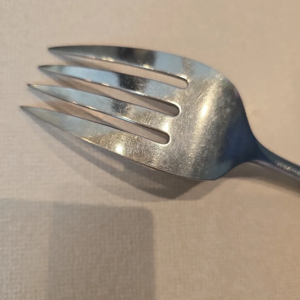 Oneida Community TWIN STAR Betty Crocker Stainless MEAT SERVING FORK 8-1/2